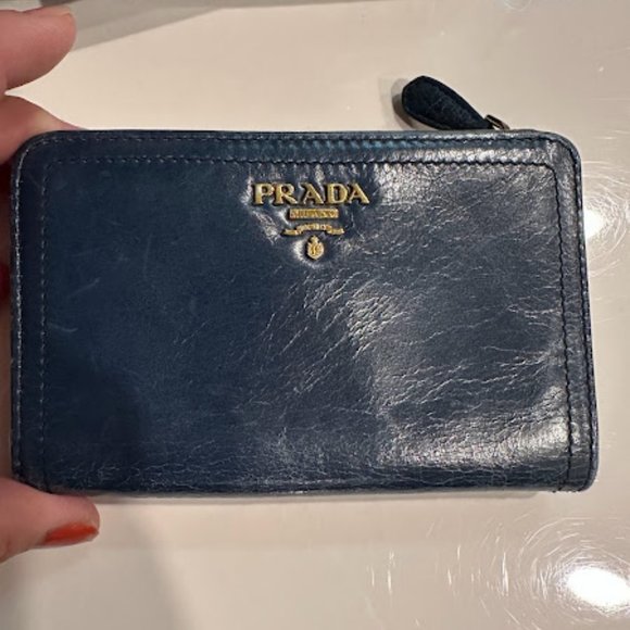 Prada Wallet Blue - Picture 2 of 5